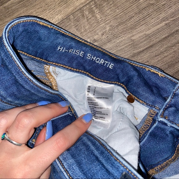 AE Shorts - Picture 4 of 4